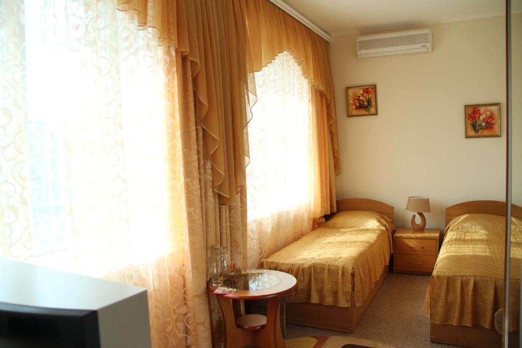 Kristina Hotel Zaporizhia Cameră foto